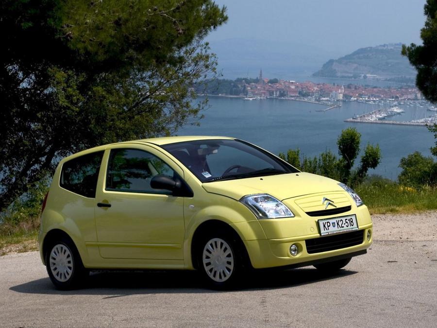 Citroen C2 2003 года  (фото 2 из 16)